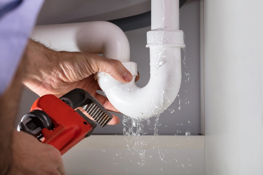 Common Scenarios That Call For Emergency Plumbing Services in Mandeville, LA